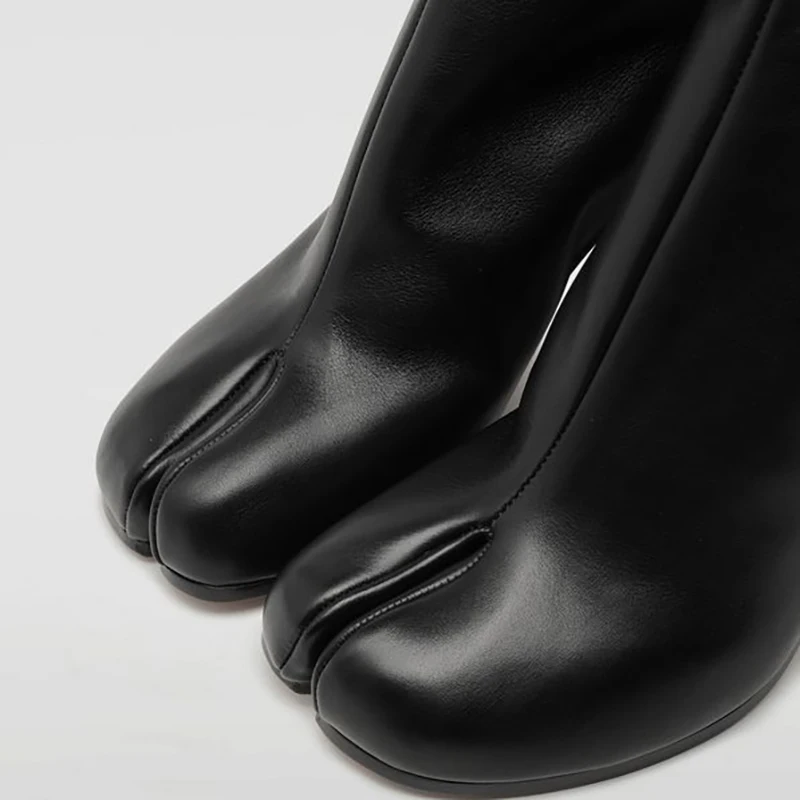 2026 Luxury Brand Design Leather Tabi Boots Fashion Round Chunky High Heel Ankle Boots For Women Autumn Winter Split Toe Shoes
