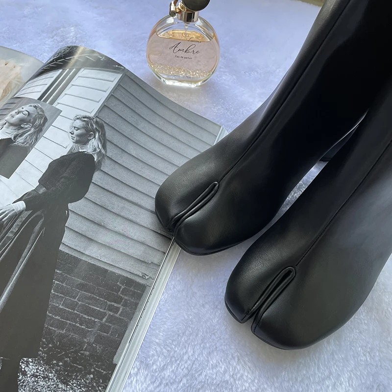 2026 Luxury Brand Design Leather Tabi Boots Fashion Round Chunky High Heel Ankle Boots For Women Autumn Winter Split Toe Shoes