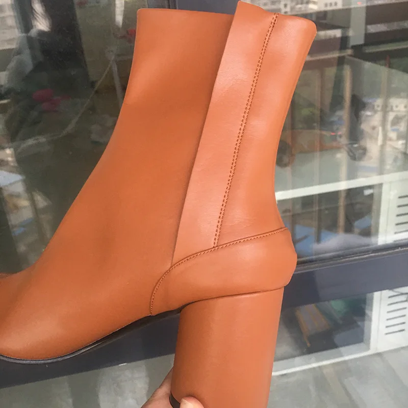2026 Luxury Brand Design Leather Tabi Boots Fashion Round Chunky High Heel Ankle Boots For Women Autumn Winter Split Toe Shoes