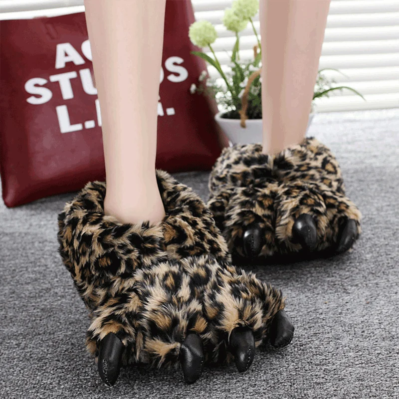 2022 New Arrival Women's Paw Slippers Designer Funny Animal Claw Home Furry Shoes Women Men Plush Warm Slippers Furry Slides
