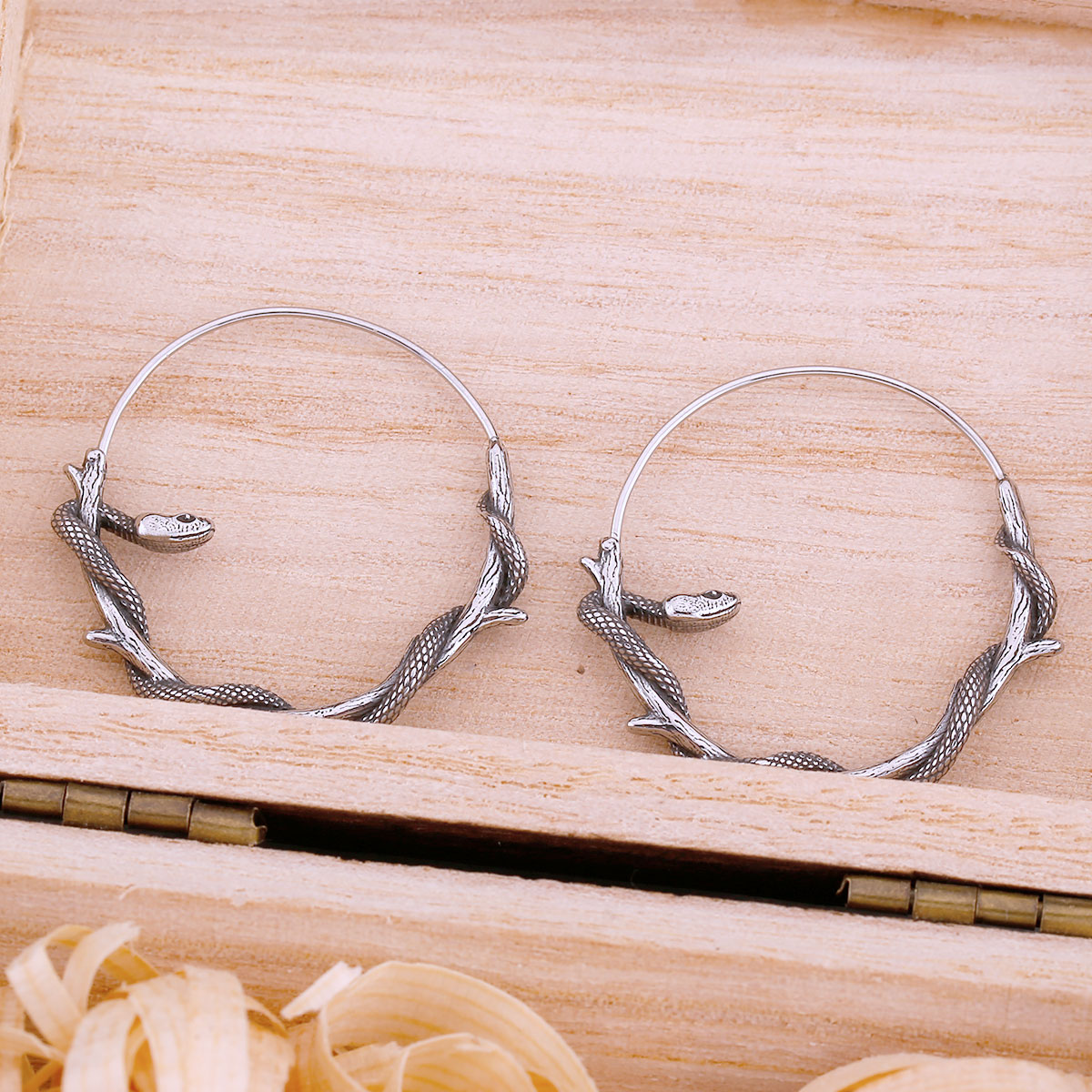 Gothic Animal Snake Hoop Earrings Fashion Simple Stainless Steel Men's and Women's Universal Earrings Rock Party Jewelry Gifts