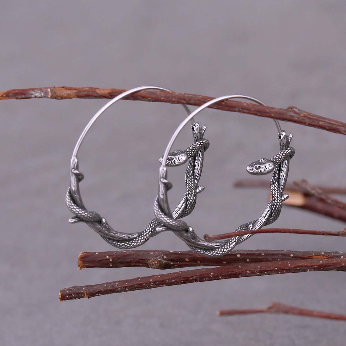 Gothic Animal Snake Hoop Earrings Fashion Simple Stainless Steel Men's and Women's Universal Earrings Rock Party Jewelry Gifts