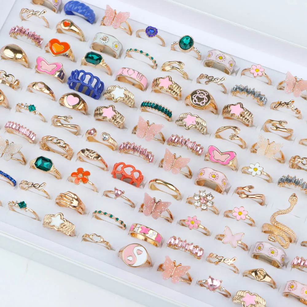 30Pcs/Lot Elegant Fashion Butterfly Colorful Flower Snake Inlaid Rhinestone Rings Romantic Women Proposal Jewelry Party Gifts
