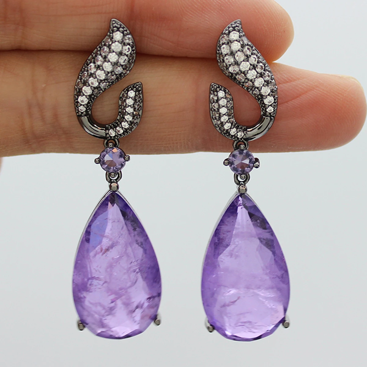 Luxury Women Earrings Long Tassel Party Bridal Wedding Jewelry Green Red Purple Zircon Small Water Drop Earrings for Women Gift