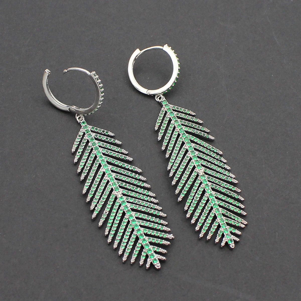 Luxury Women Earrings Long Tassel Party Bridal Wedding Jewelry Green Red Purple Zircon Small Water Drop Earrings for Women Gift