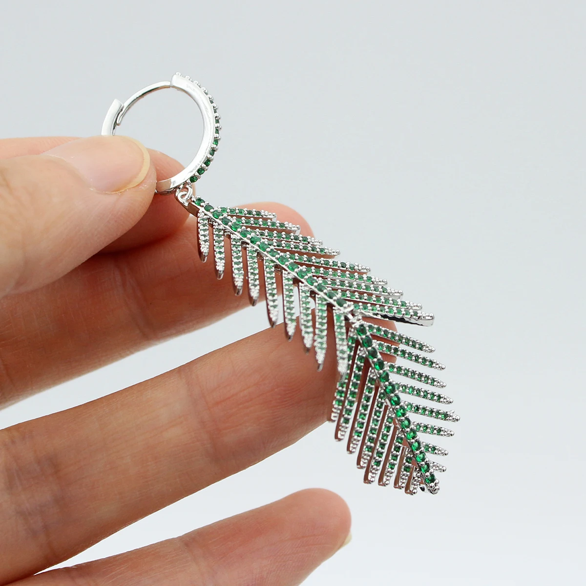 Luxury Women Earrings Long Tassel Party Bridal Wedding Jewelry Green Red Purple Zircon Small Water Drop Earrings for Women Gift