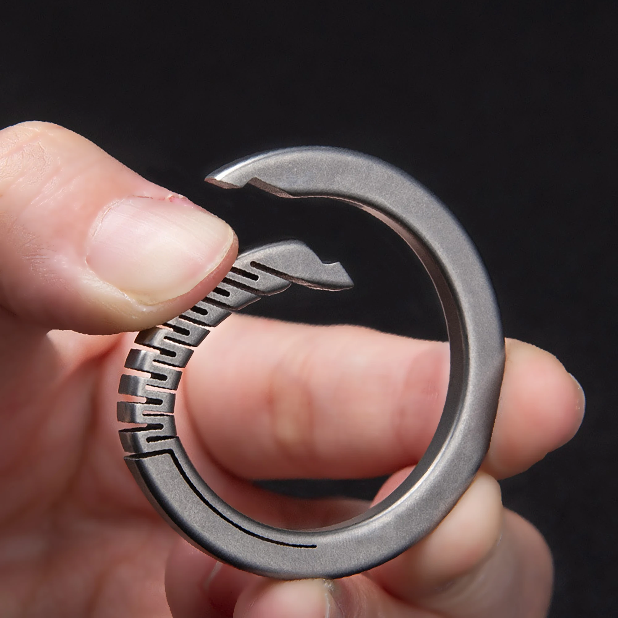 Super fine TC4 Titanium Ti round keychain snap non spring Lock quick release Carabiner shackle leather link Key ring EDC DIY