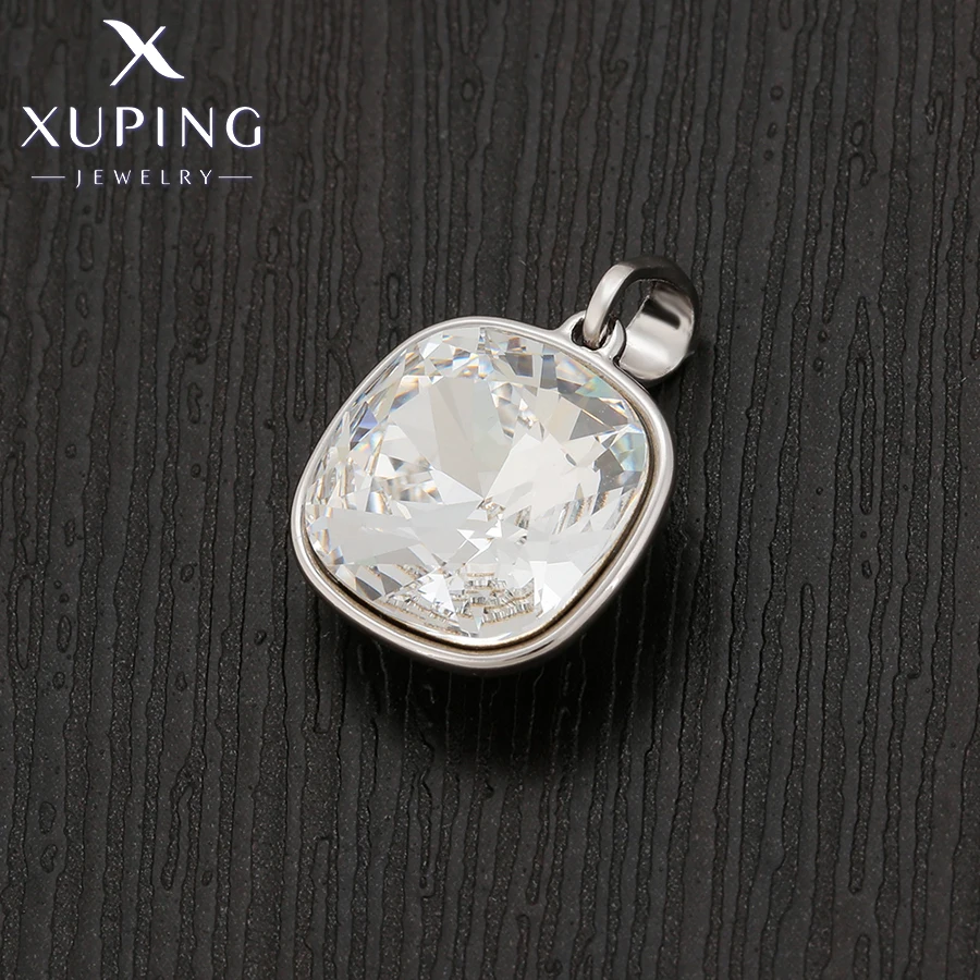 Xuping Jewelry Charm Square Fashion Elegant Crystal Pendant Necklace of Rhodium Color for Women Party Gift A00622005