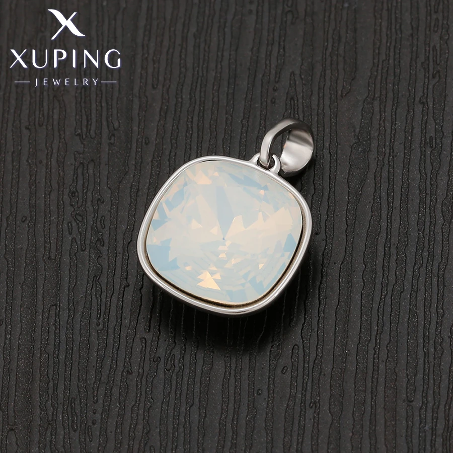 Xuping Jewelry Charm Square Fashion Elegant Crystal Pendant Necklace of Rhodium Color for Women Party Gift A00622005