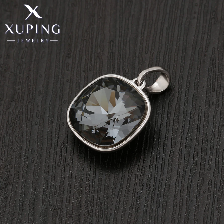 Xuping Jewelry Charm Square Fashion Elegant Crystal Pendant Necklace of Rhodium Color for Women Party Gift A00622005