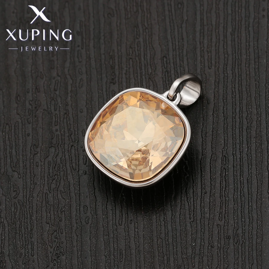Xuping Jewelry Charm Square Fashion Elegant Crystal Pendant Necklace of Rhodium Color for Women Party Gift A00622005