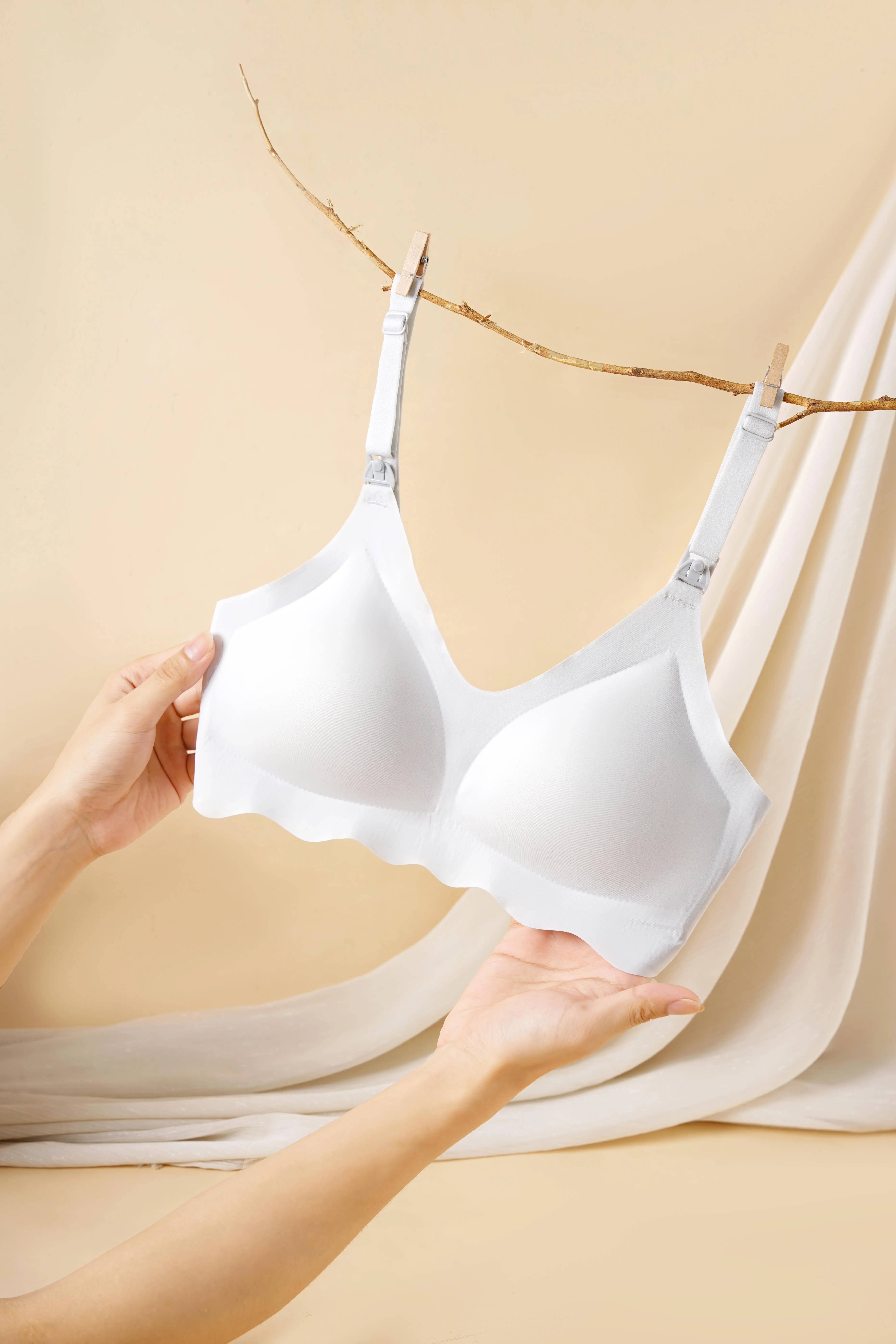 New Traceless Women's Comfortable and Breathable Ultra Thin Breastfeeding Bra Detachable Breastfeeding Bra
