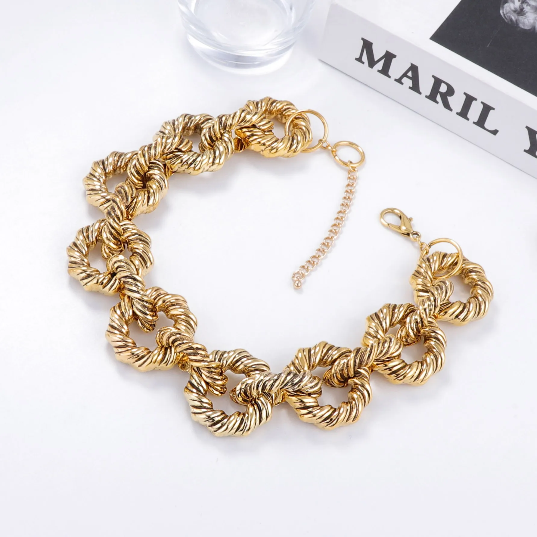 New Brand Round Circle Hip Hop Metal Necklace Gold Color Collar Necklaces For Women Party Choker Punk Rock Chunky Jewelry