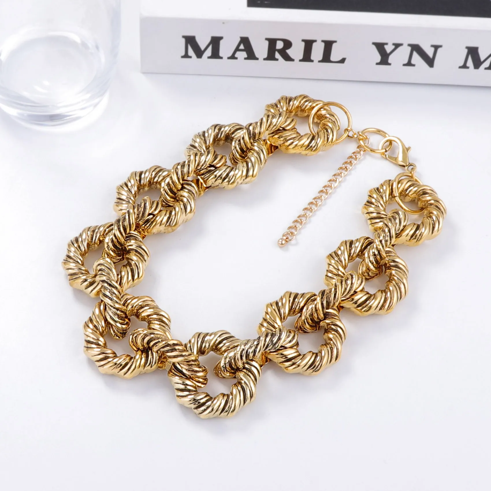 New Brand Round Circle Hip Hop Metal Necklace Gold Color Collar Necklaces For Women Party Choker Punk Rock Chunky Jewelry