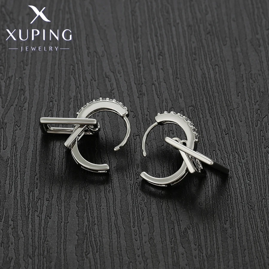 Xuping Jewelry Fashion Hot Selling Square Simple Earrings Stone Platinum Earring for Women Trendy Jewellery Gift X001256365