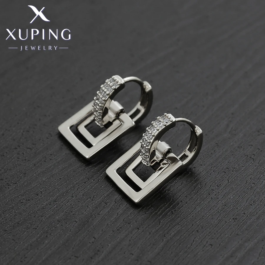 Xuping Jewelry Fashion Hot Selling Square Simple Earrings Stone Platinum Earring for Women Trendy Jewellery Gift X001256365