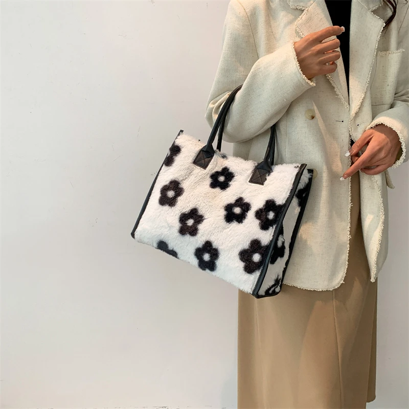 Winter Faux Fur ,Leopard Print Designer Shopper Totes, Fashion Soft Plush Women Shoulder Bags, Large Capacity Handbags and Purse