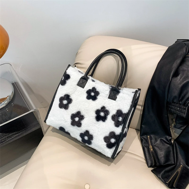 Winter Faux Fur ,Leopard Print Designer Shopper Totes, Fashion Soft Plush Women Shoulder Bags, Large Capacity Handbags and Purse