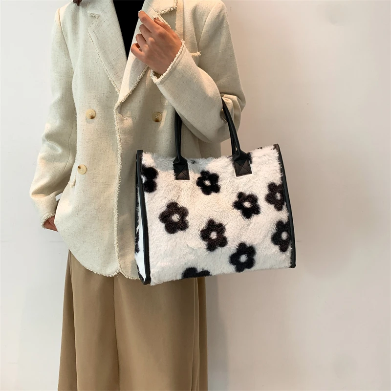 Winter Faux Fur ,Leopard Print Designer Shopper Totes, Fashion Soft Plush Women Shoulder Bags, Large Capacity Handbags and Purse