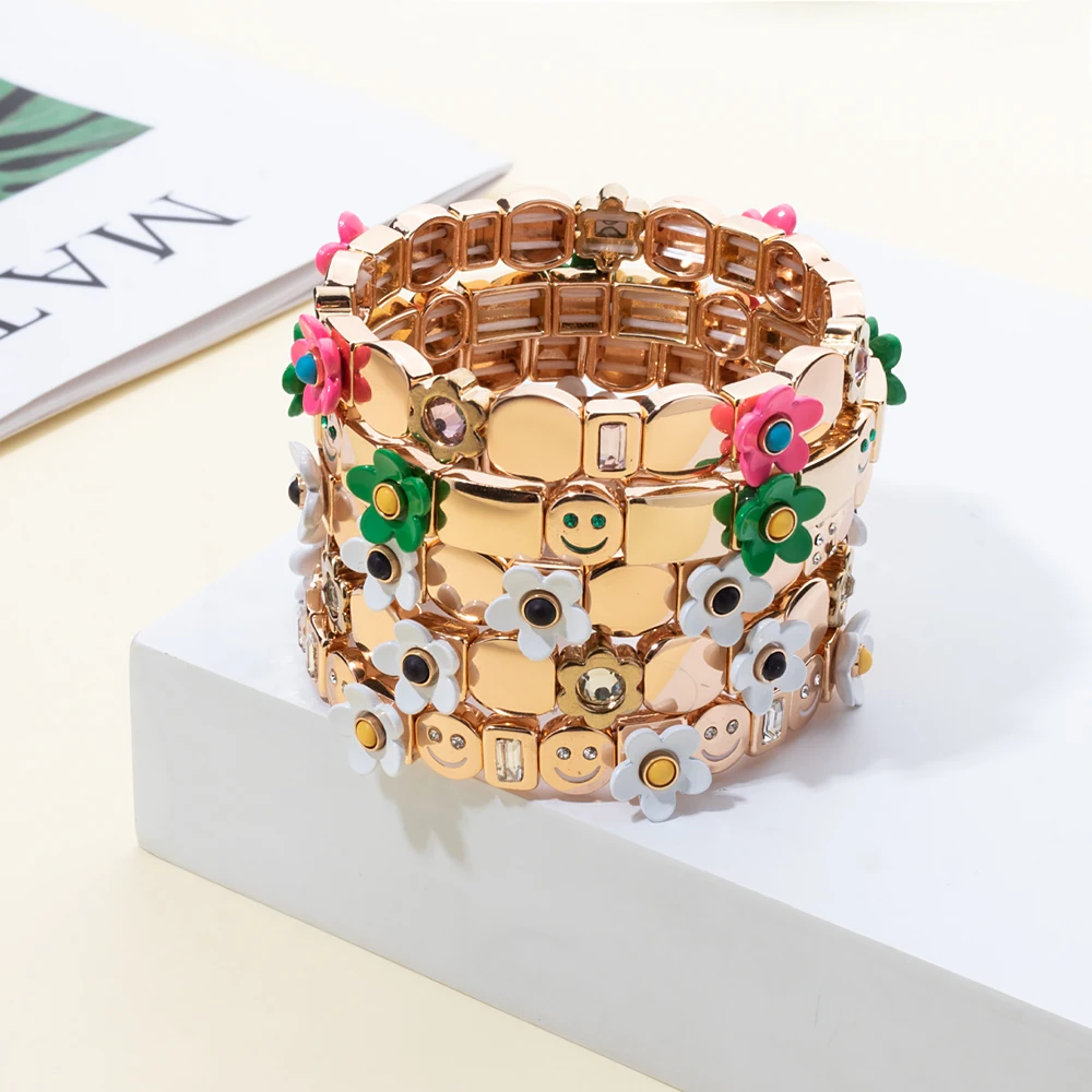 2023 Summer New Design Gold Color Braceets For Women Flower Charms Beaded Bangle Gift Boho Hand Happy Jewelry