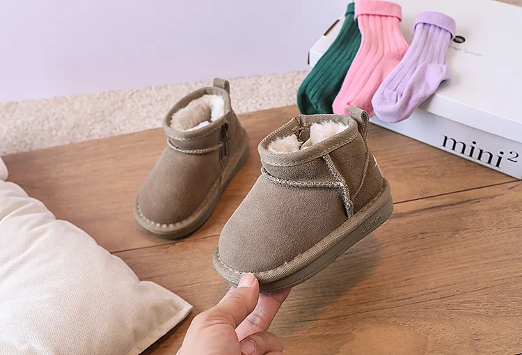 2025 New Winter Baby Snow Boots Leather Warm Plush Little Boys Shoes Non-slip Fashion Toddler Girls Boots