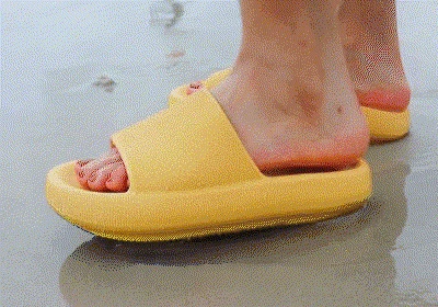 Rimocy VIP Link Thick Platform Slippers Women Men Home Bathroom Soft EVA Sandals Woman 2023 Summer Non-slip Beach Flip Flops