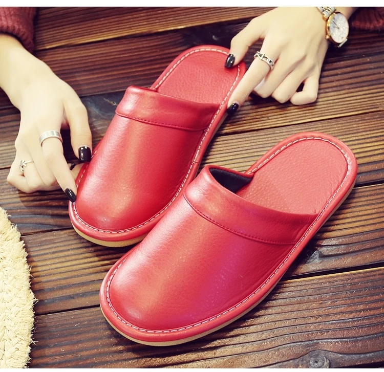 Affordable PU Leather Slipper Men's Home Shoes Winter Waterproof Slippers Unisex Indoor Shoes Room Guest Slipper Man Flip Flops