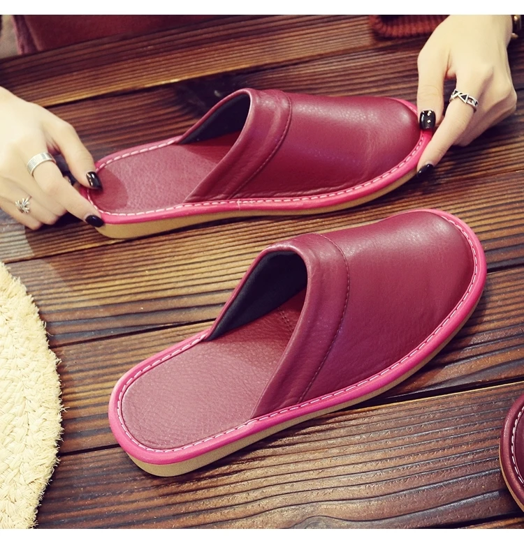 Affordable PU Leather Slipper Men's Home Shoes Winter Waterproof Slippers Unisex Indoor Shoes Room Guest Slipper Man Flip Flops