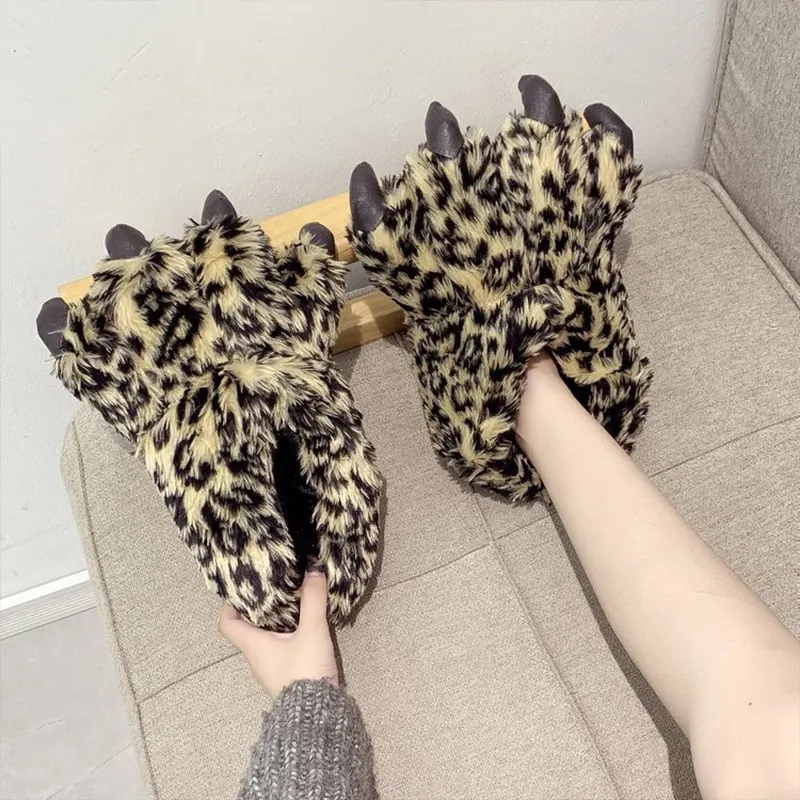 2022 New Arrival Men's Indoor Animal Claw Slippers Unisex Plus Size 44 45 Faux Fur Fluffy Slippers Shoes Men Women Furry Slides