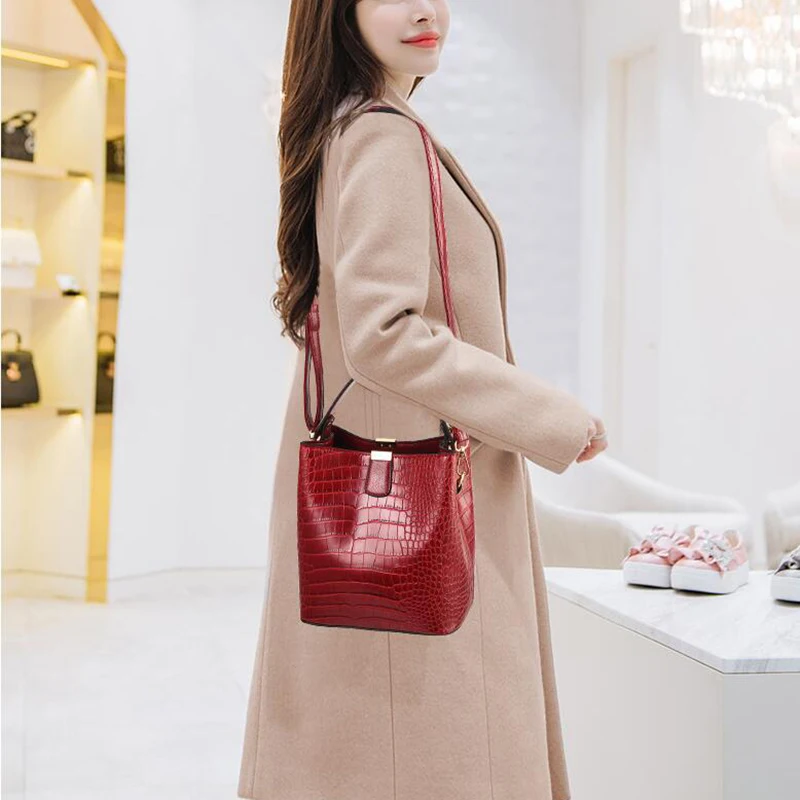 Crocodile Pattern Bucket Shoulder Bag For Women Fashion Brands Female Handbag Large Capacity Lady Crossbody Bag Handbag Purse