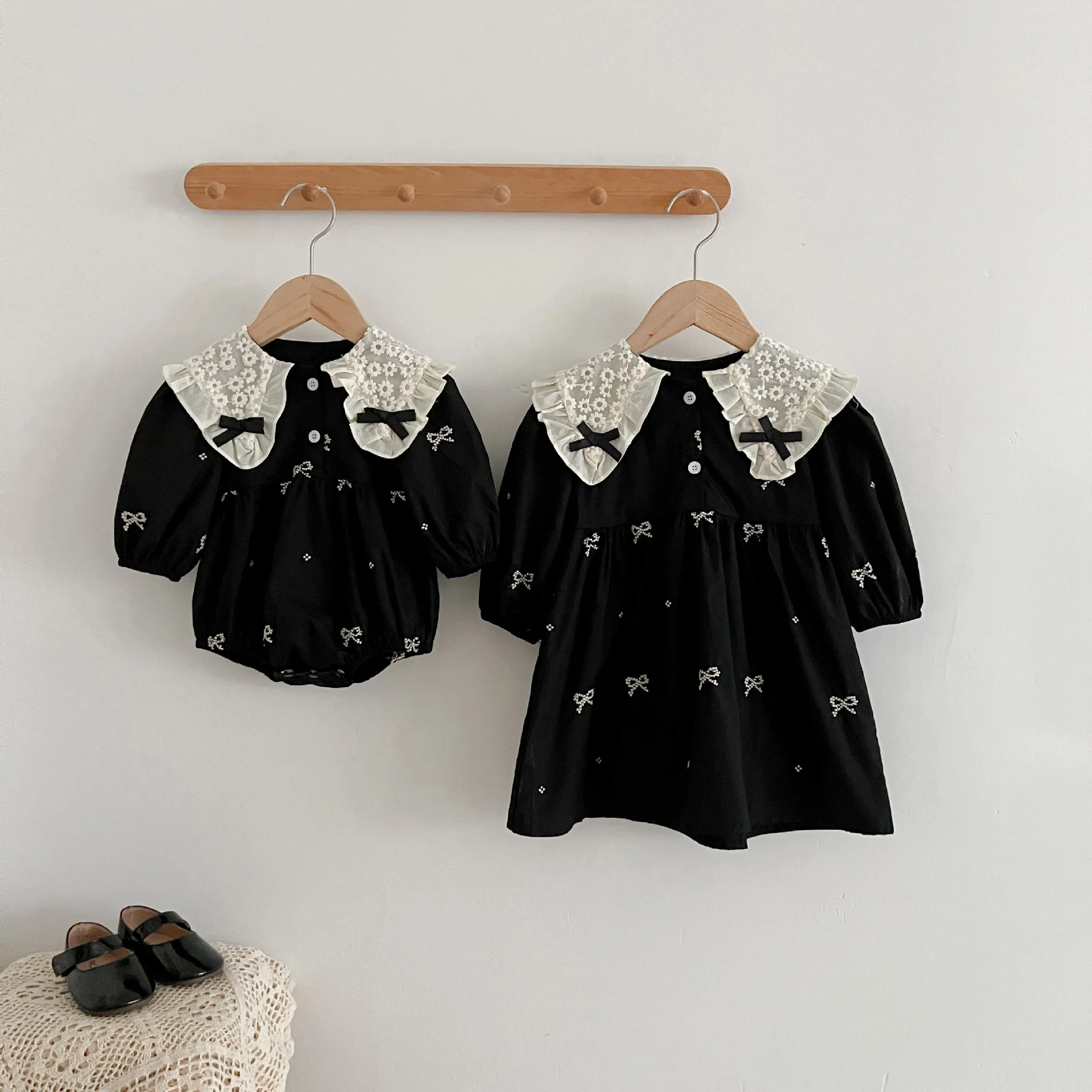 New Kids Baby Girls Long Sleeve Sweet Embroider Sisters Rompers Spring Autumn Kids Baby Girls Children Clothes Dress