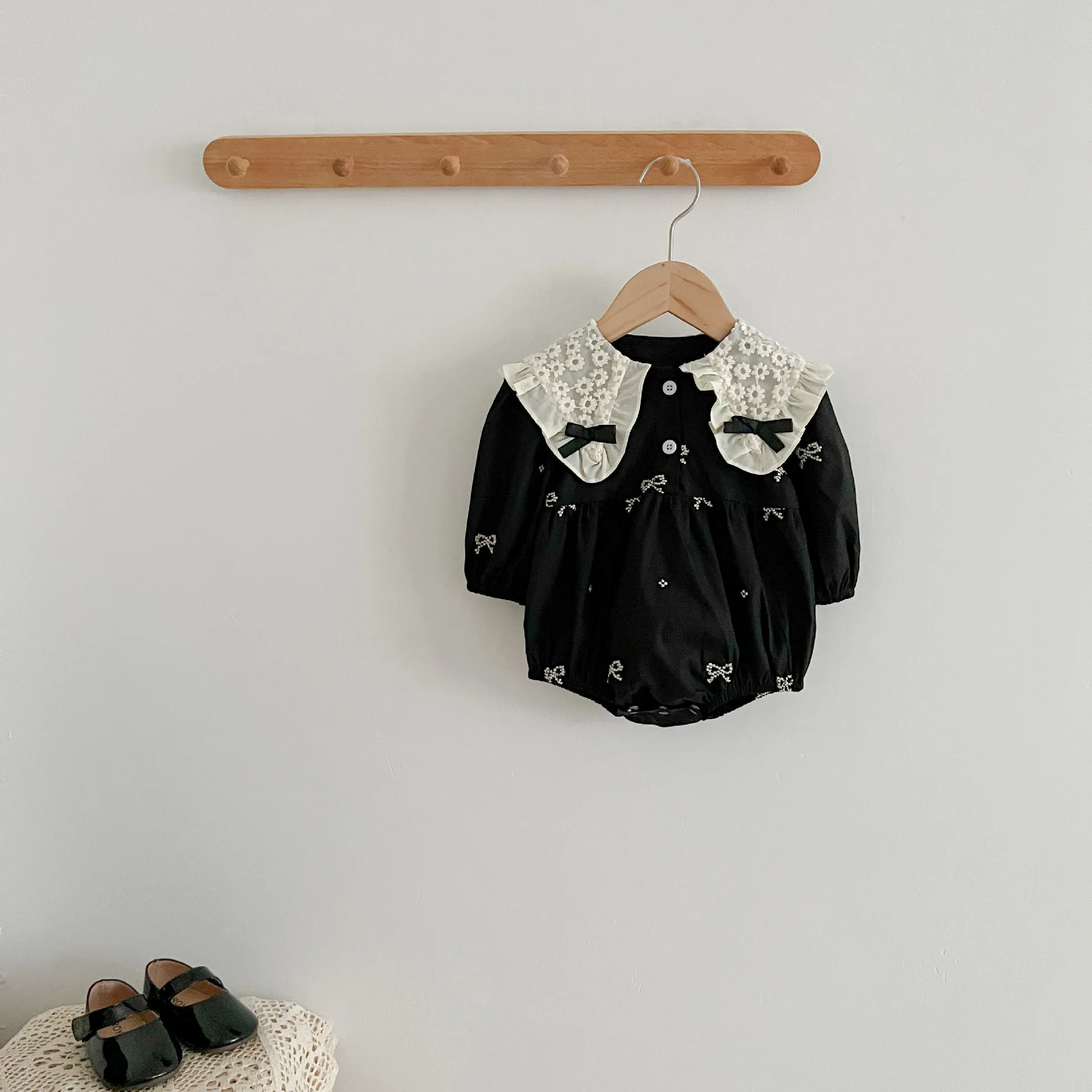 New Kids Baby Girls Long Sleeve Sweet Embroider Sisters Rompers Spring Autumn Kids Baby Girls Children Clothes Dress