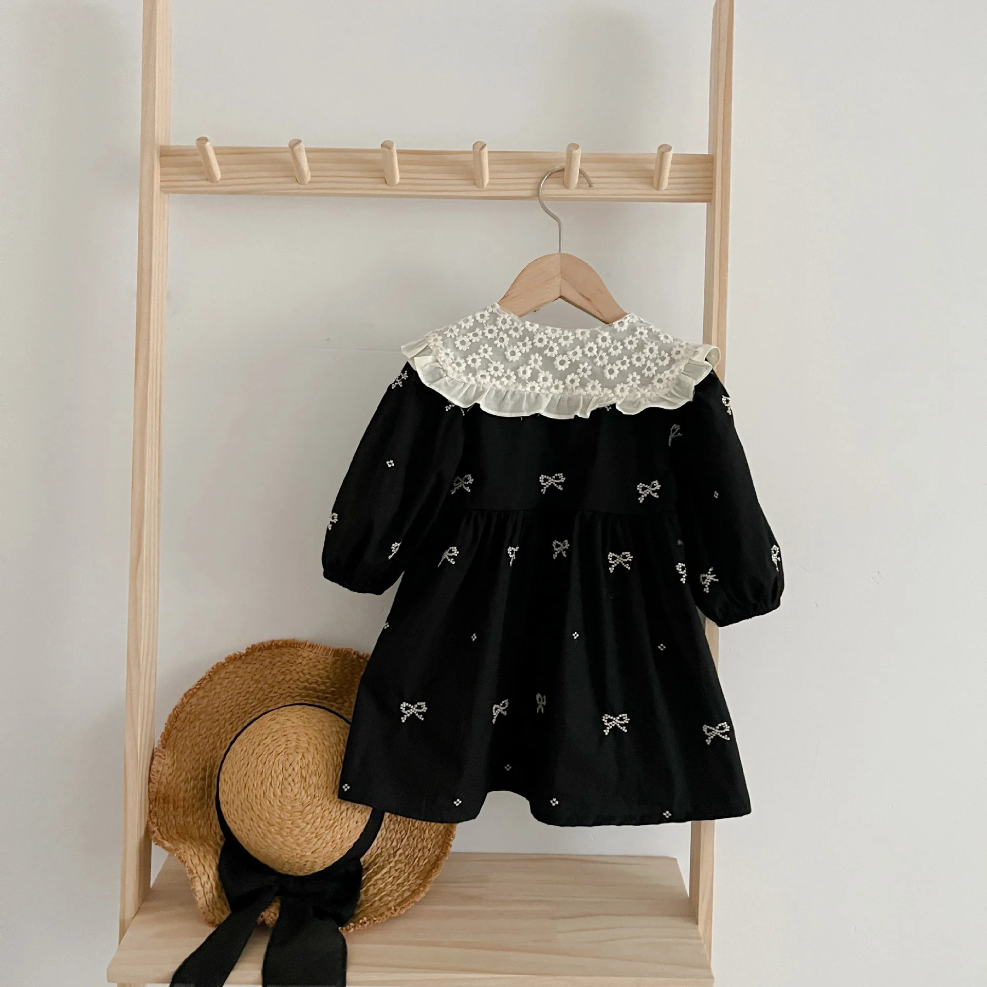 New Kids Baby Girls Long Sleeve Sweet Embroider Sisters Rompers Spring Autumn Kids Baby Girls Children Clothes Dress