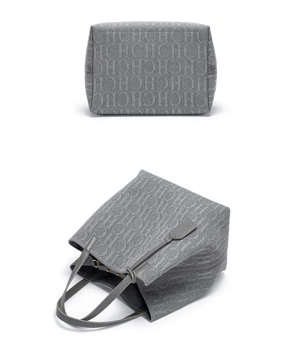 CHCH Winter Luxury Brand Fashion Printed Women's Handbag Large Capacity Travel Commuting Multi Functional Large Capacity Handbag