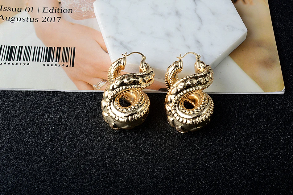 Sunny Jewelry Infinity Earrings Fashion Copper 8 Shpae Hoop Earrings For Women Trendy Hollow Large Style For Wedding Party Gifts