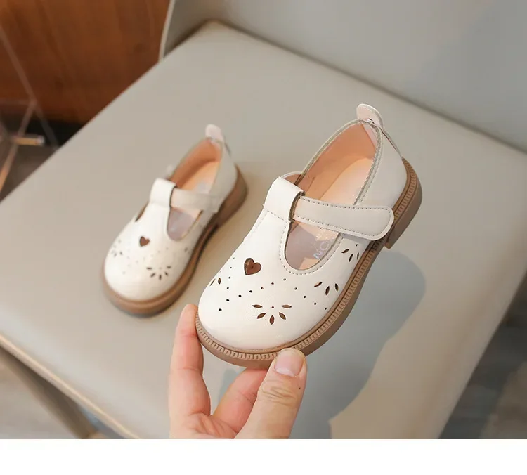 Size 21-30 2026 Spring Baby Girl Leather Shoes 2 To 3 Years Solid Color Soft Sole Princess Shoes Children's Casual Single Shoes