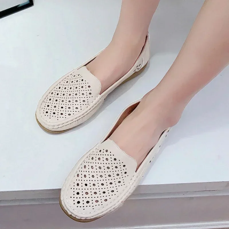 Summer New Fashion Round Toe Nurse Shoes Soft Sole Non-slip Sandals Flat Shoes Breathable Casual Sports Women's Shoes