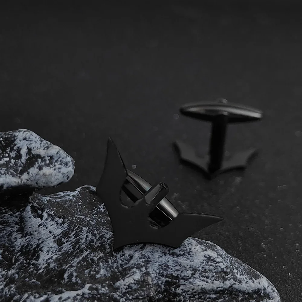 Bat Cufflinks for Men Sleeve Wrist Buttons Shirt Clasps Stainless Steel Cuff Buckle Wedding Grooms Jewelry Mens Accessories