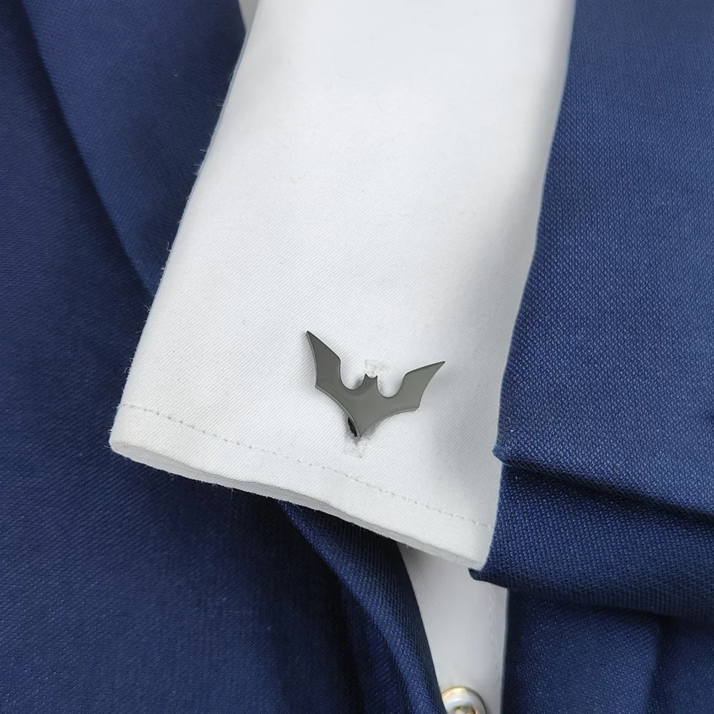 Bat Cufflinks for Men Sleeve Wrist Buttons Shirt Clasps Stainless Steel Cuff Buckle Wedding Grooms Jewelry Mens Accessories