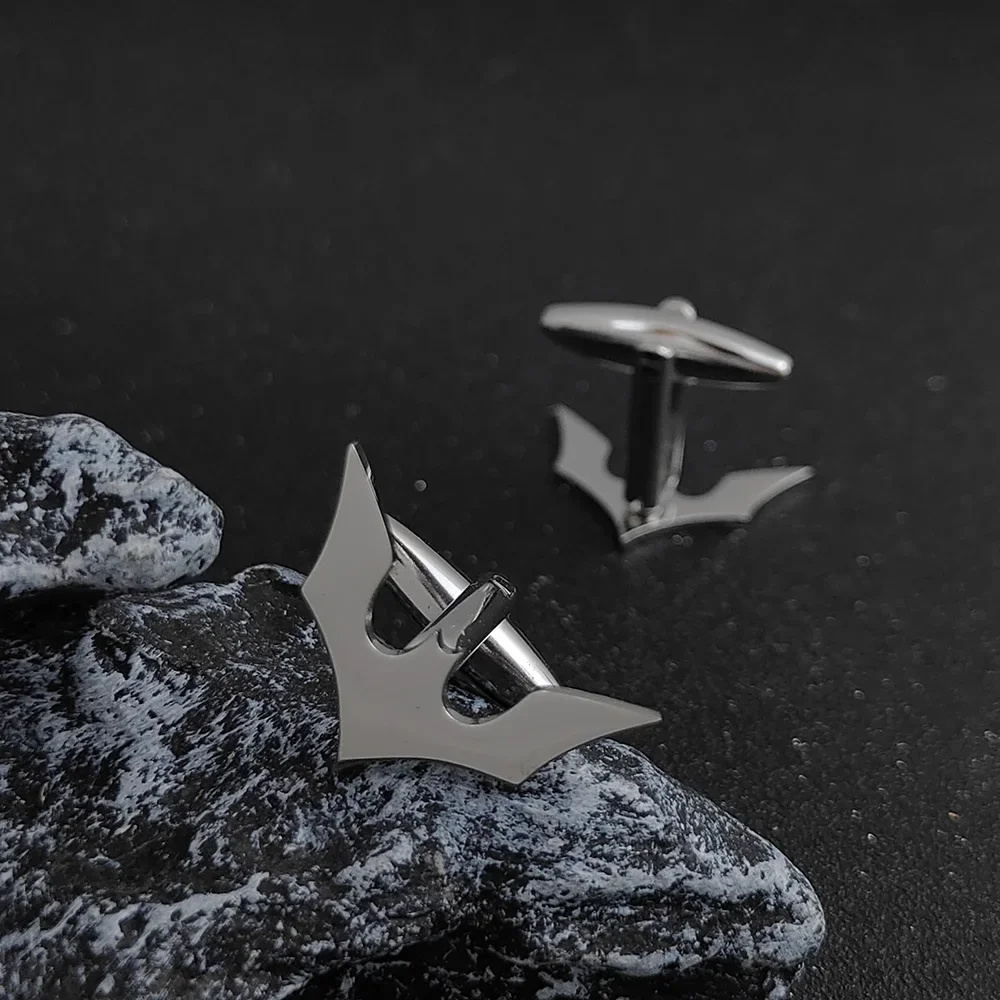 Bat Cufflinks for Men Sleeve Wrist Buttons Shirt Clasps Stainless Steel Cuff Buckle Wedding Grooms Jewelry Mens Accessories