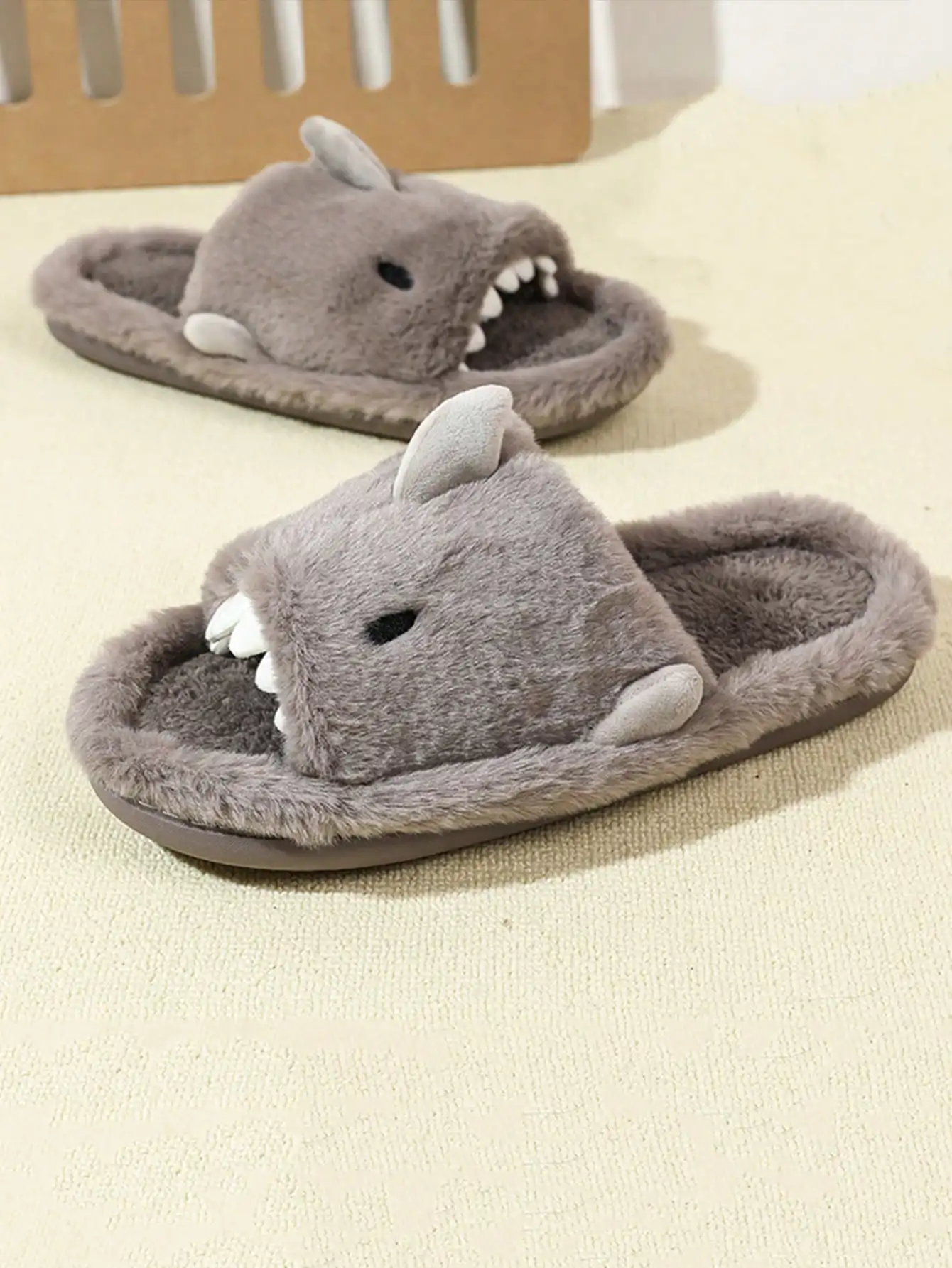 Men's Home Cotton Slippers Are Soft, Comfortable and Warm Indoor Fun Cartoon One Word Cotton Slippers