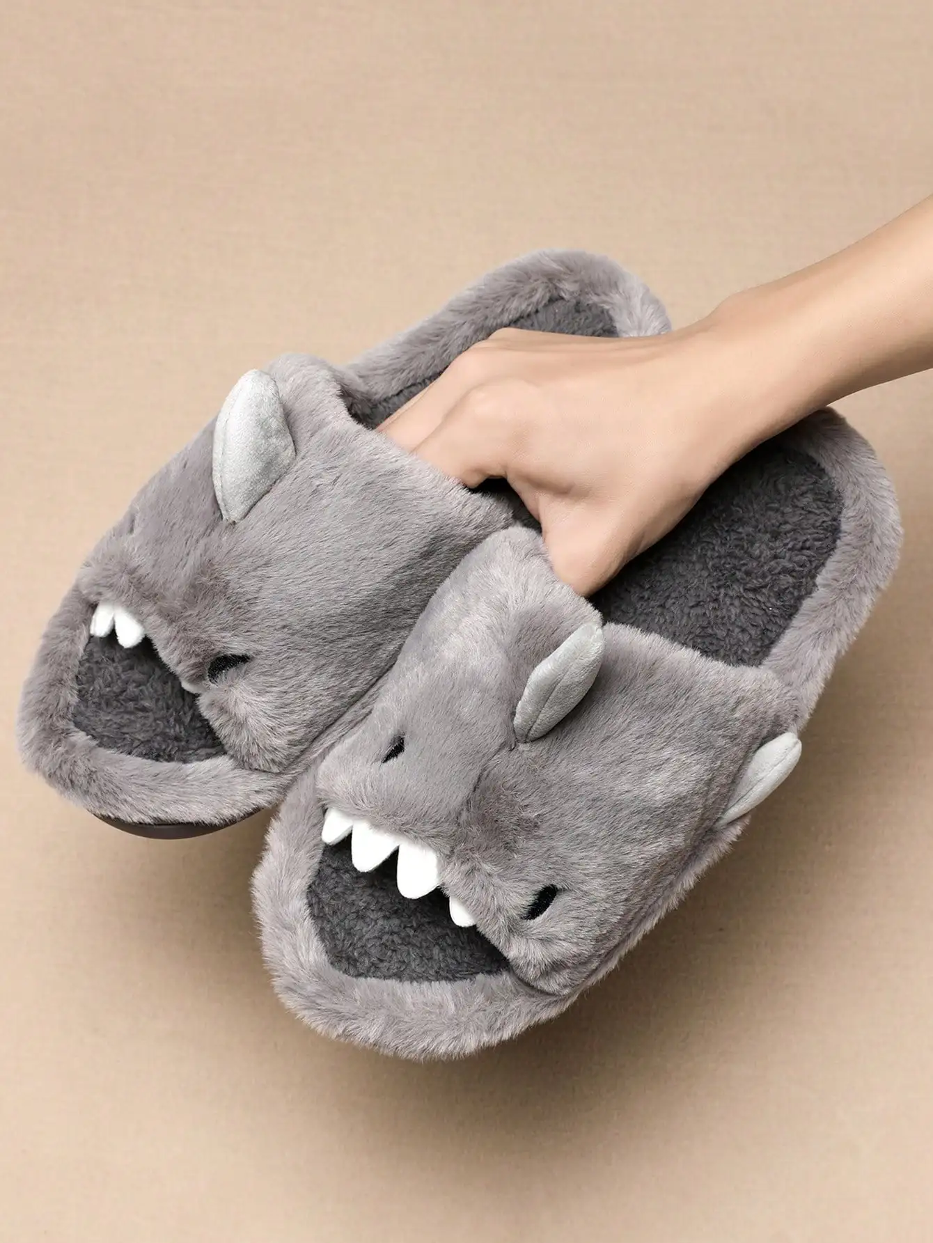 Men's Home Cotton Slippers Are Soft, Comfortable and Warm Indoor Fun Cartoon One Word Cotton Slippers
