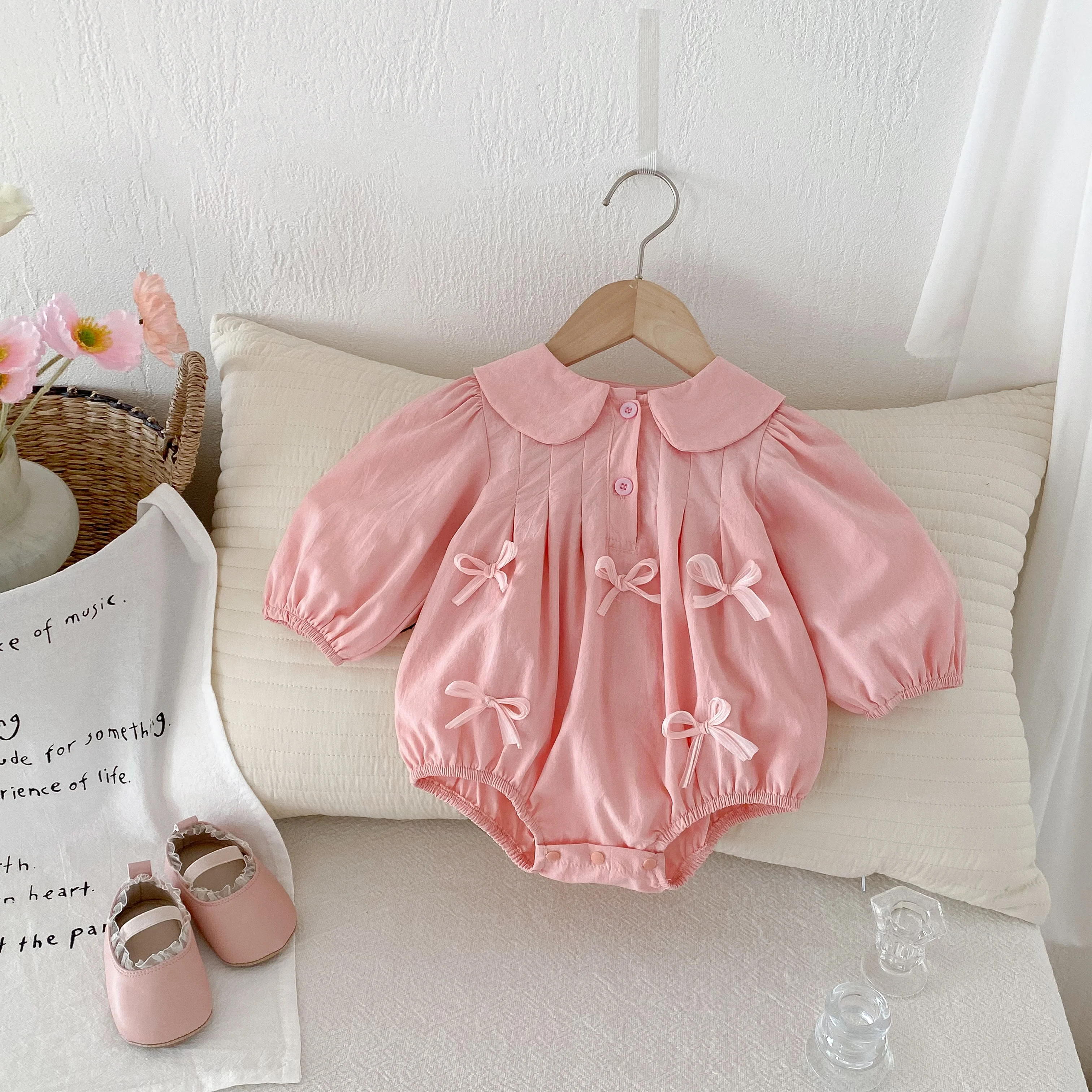 Spring and Autumn baby Girl Cute Bow Long Sleeve Triangle Climbing Suit Princess Onesie Crawling Suit, Suitable for Outdoor