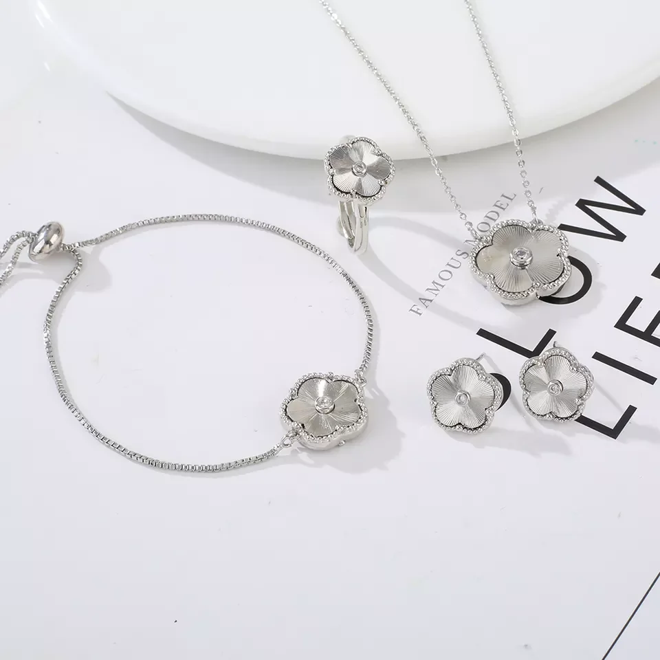 4pc Double-Sided Plum Blossom Jewelry Set Zircon New Hot Selling Plant Five Leaf Flower Women'sHigh-Quality Clover