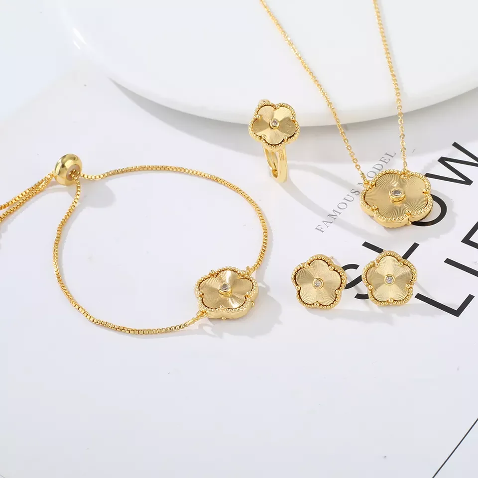 4pc Double-Sided Plum Blossom Jewelry Set Zircon New Hot Selling Plant Five Leaf Flower Women'sHigh-Quality Clover