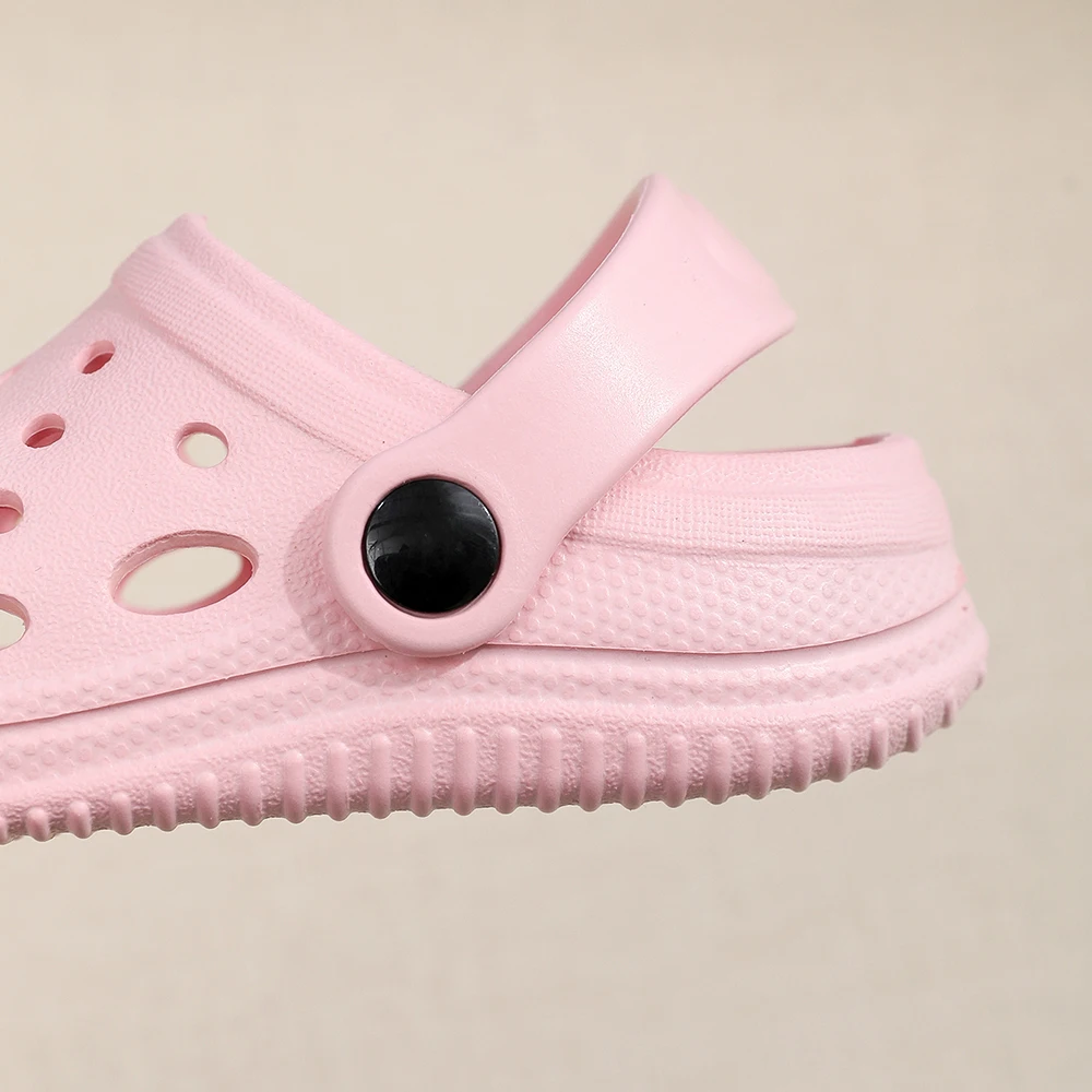New Children's Slippers Waterproof Summer Outdoor Anti-Slip Beach Shoes for Boy Girl Fashion Garden Hole Shoes