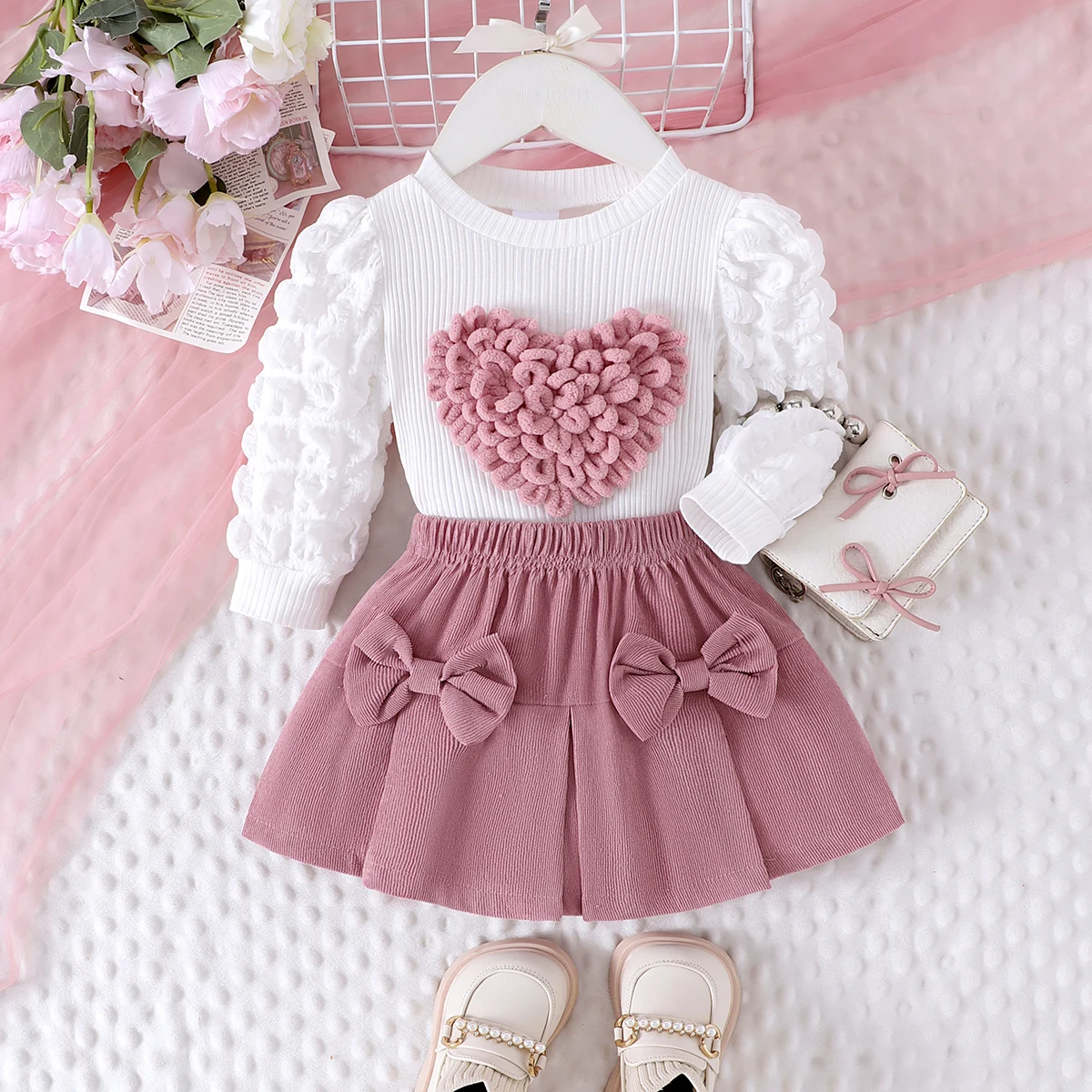 2PCS  Autumn New Style For Girls 1-3 Years Old, Comfortable And Sweet Bubble Sleeve Love Badge Top + Short Skirt Set