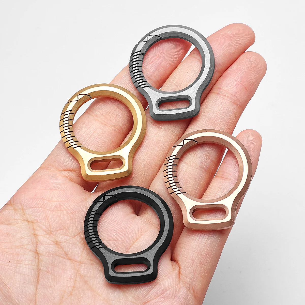 Colorful Titanium Car Key Chain Men Women Luxury Keychain Lightweight EDC Jewelry for Key Ring Holder Buckle Male Gift Wholesale