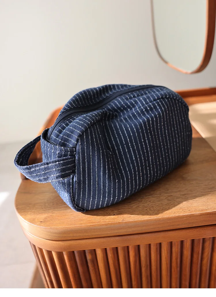 Classic striped large capacity portable cosmetic bag cotton linen fabric dark zipper skin care travel portable storage bag