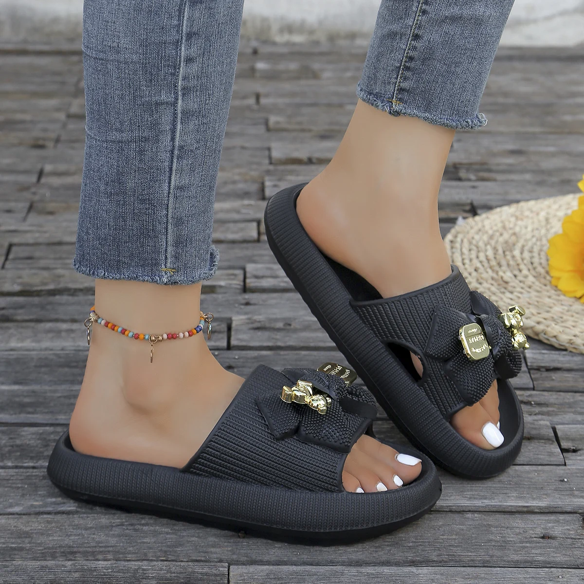 Summer Women Slip-On Slippers Adorable Metallic Bear Bow Decor Slides Vacation Beach Walks Shower Versatile Multi-Color Sandals